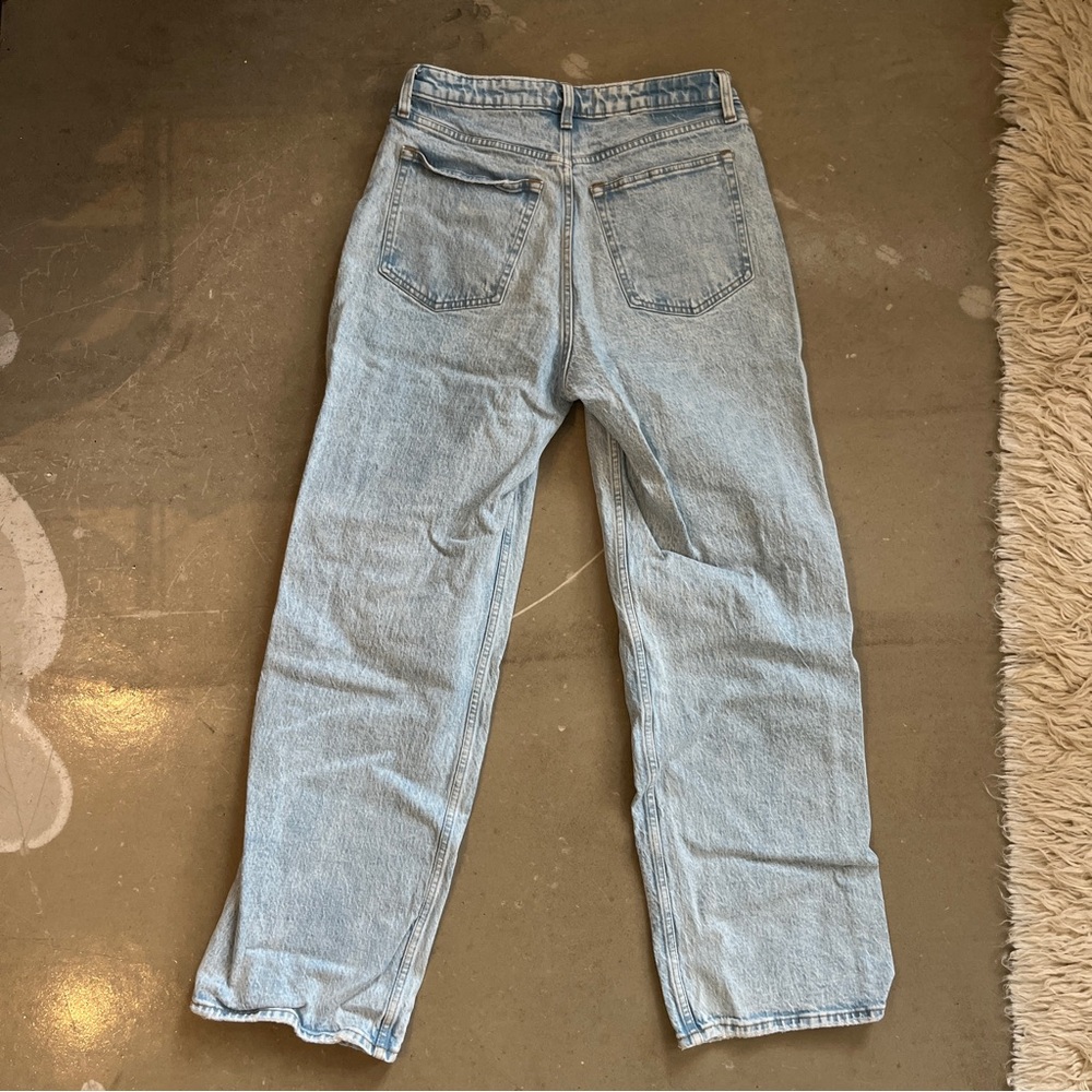 Abercrombie The 90s Relaxed Jean High Rise Curve Love Light Wash - Picture 5 of 6
